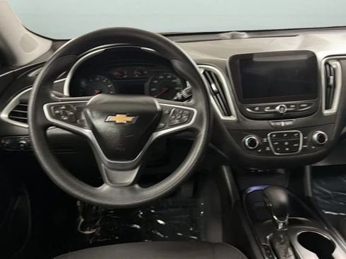 Used 2022 Chevrolet Malibu LT FWD image 10