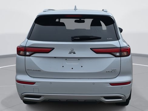 Used 2024 Mitsubishi Outlander SEL image 6