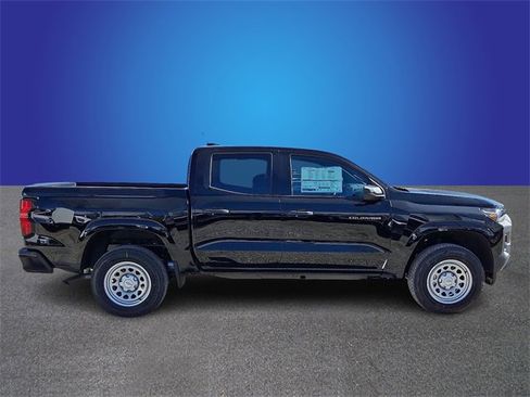 New 2026 Chevrolet Colorado W/T image 3