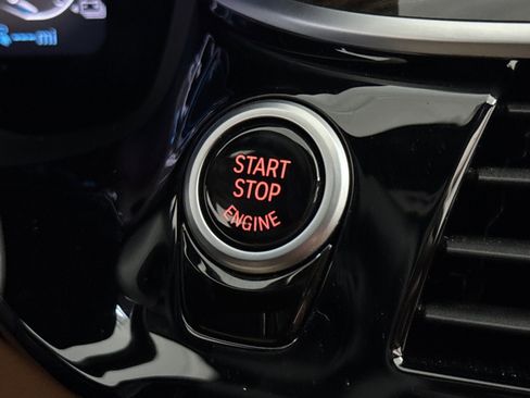 Used 2023 BMW 530e 530e w/ Premium Package image 34