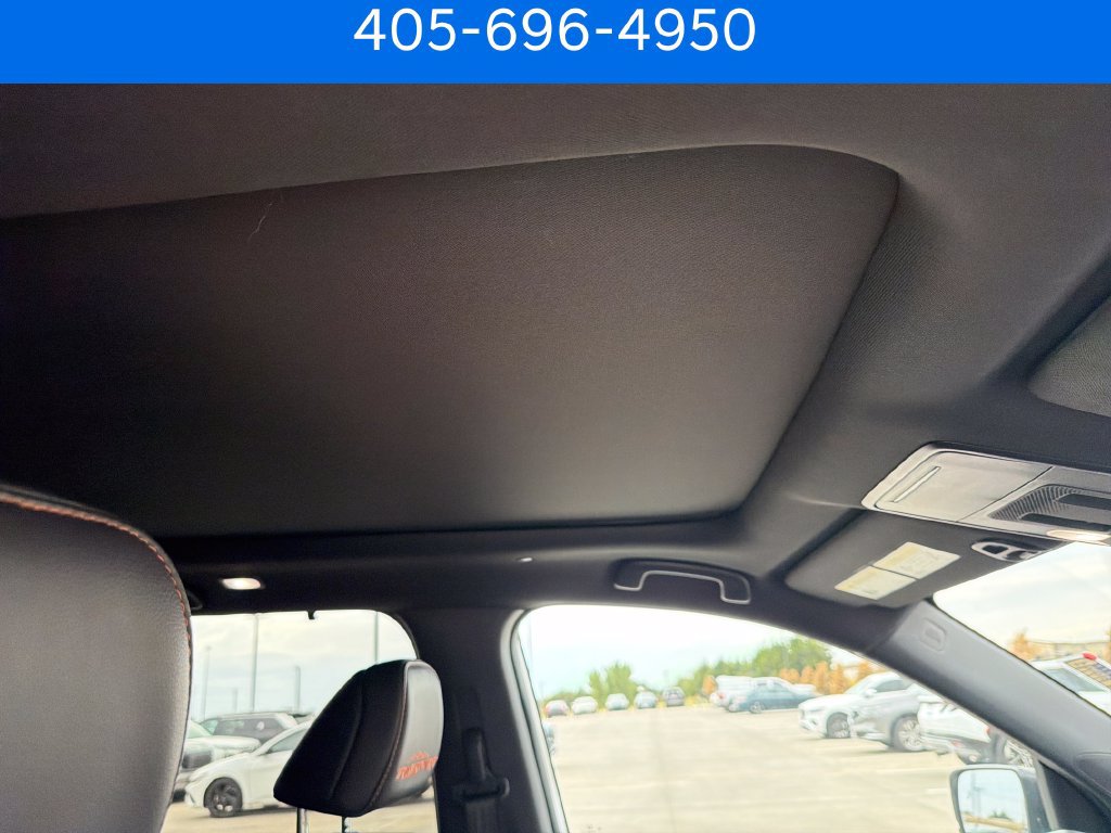 Used 2025 Honda Pilot TrailSport image 35