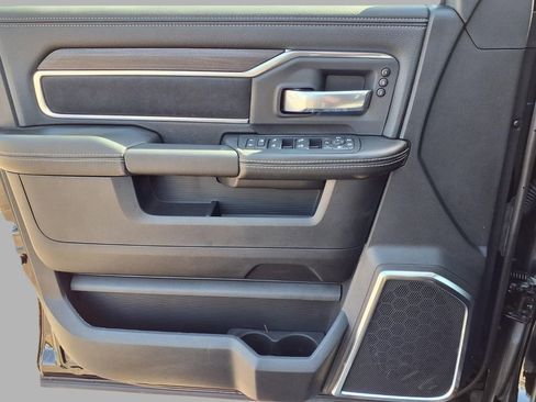 New 2026 RAM 2500 Laramie AWD/4WD image 16