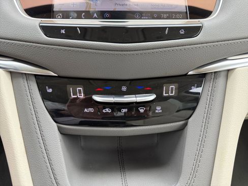 Certified 2024 Cadillac XT5 Premium Luxury AWD/4WD image 32