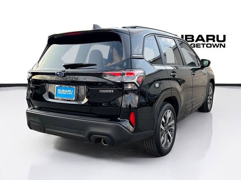 Used 2025 Subaru Forester Touring image 9