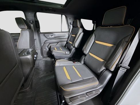 Used 2024 GMC Yukon AT4 w/ Technology Package image 24