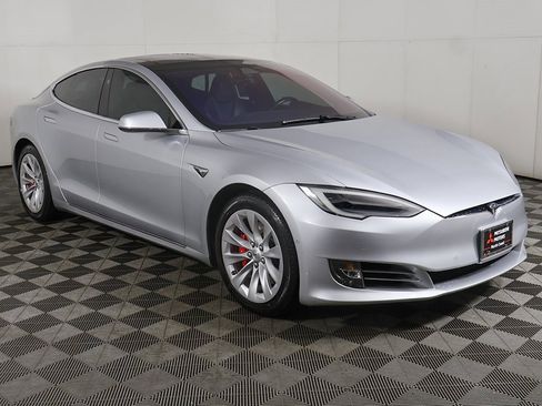 Used 2018 Tesla Model S P100D image 55