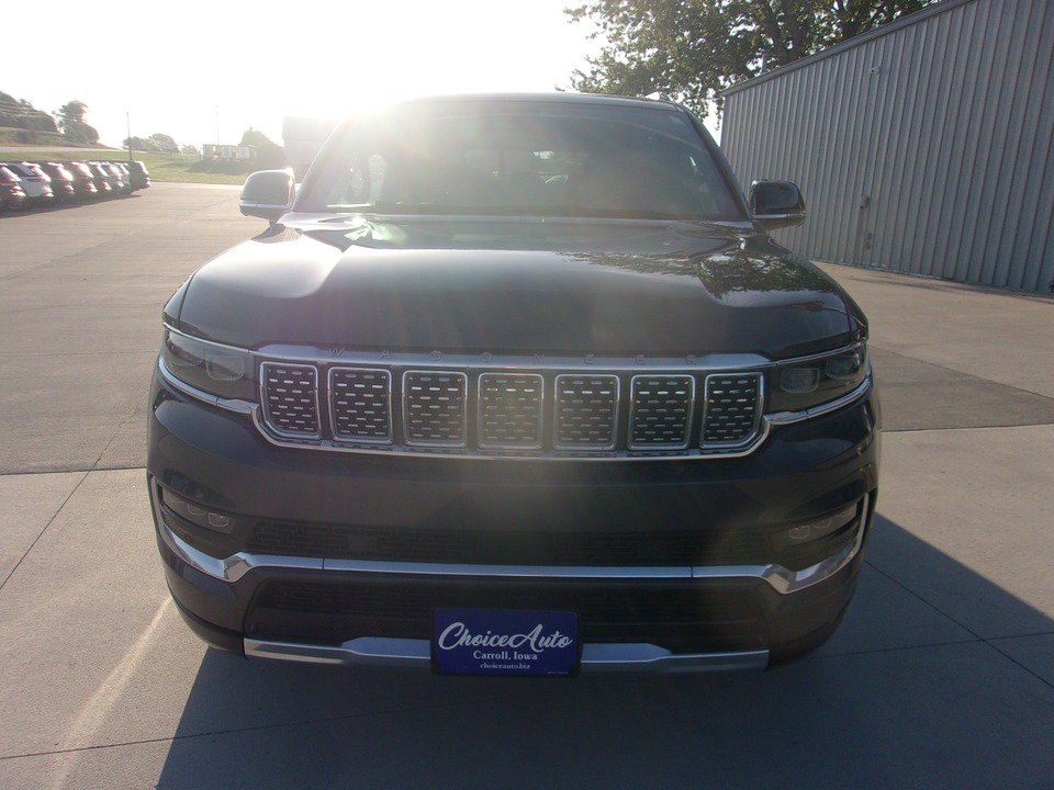 Used 2024 Jeep Grand Wagoneer L 4WD image 4