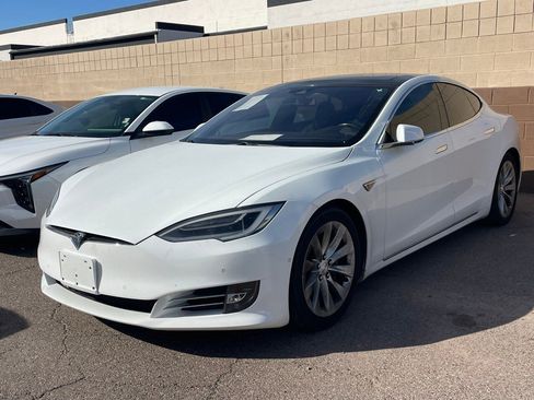 Used 2016 Tesla Model S 90D image 4