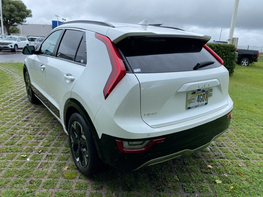 Used 2023 Kia Niro Wave FWD image 5