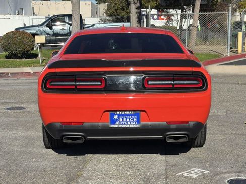 Used 2023 Dodge Challenger R/T w/ Blacktop Package image 5