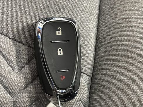 Used 2022 Chevrolet Equinox LS w/ LS Convenience Package AWD/4WD image 36