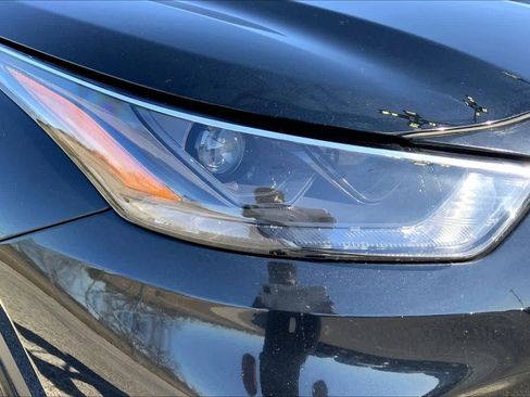 Certified 2024 Toyota Highlander LE image 27