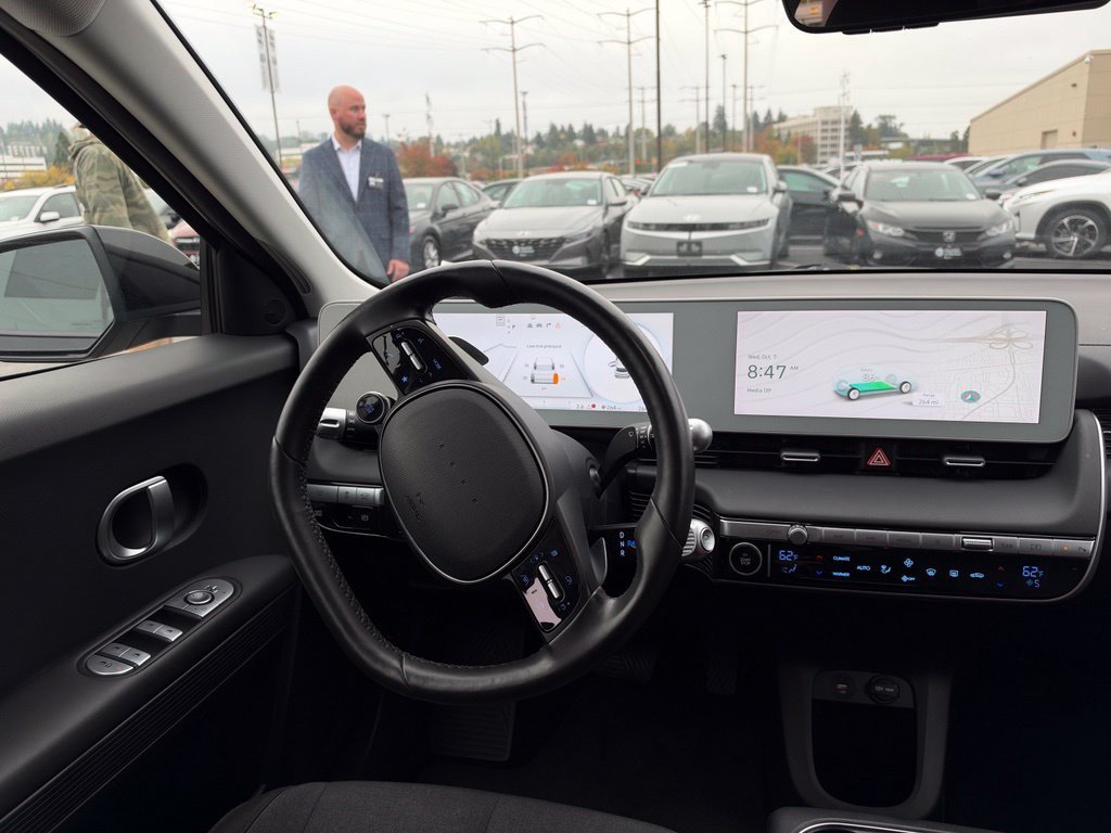 Certified 2024 Hyundai Ioniq 5 SEL RWD image 8