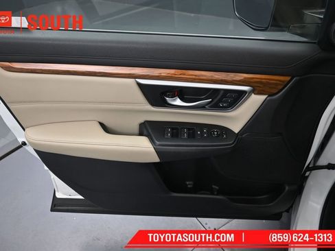 Used 2019 Honda CR-V Touring image 25