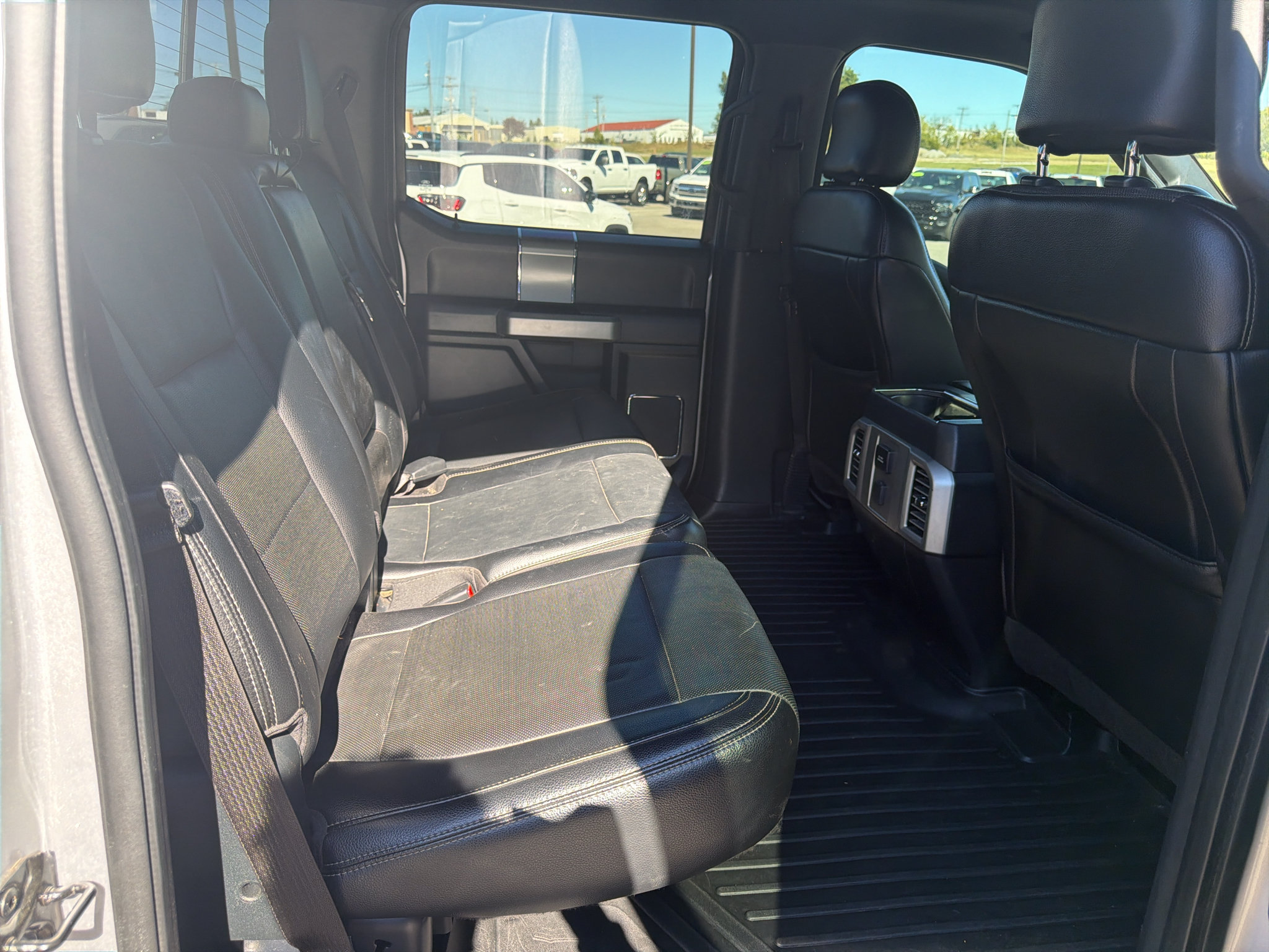 Used 2015 Ford F150 Lariat AWD/4WD image 22
