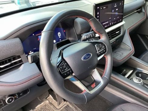 Used 2025 Ford Explorer ST w/ Sun And Sound Package AWD/4WD image 29