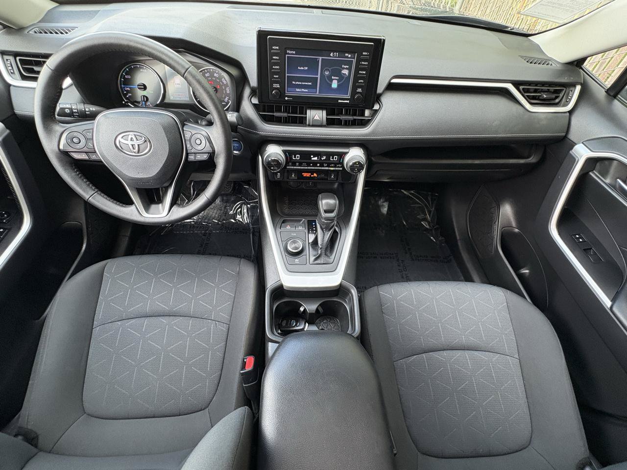 Used 2021 Toyota RAV4 XLE w/ Convenience Package AWD/4WD image 18