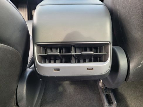 Used 2018 Tesla Model 3 Long Range image 14