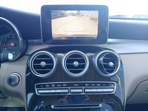Used 2019 Mercedes-Benz GLC 300 image 23