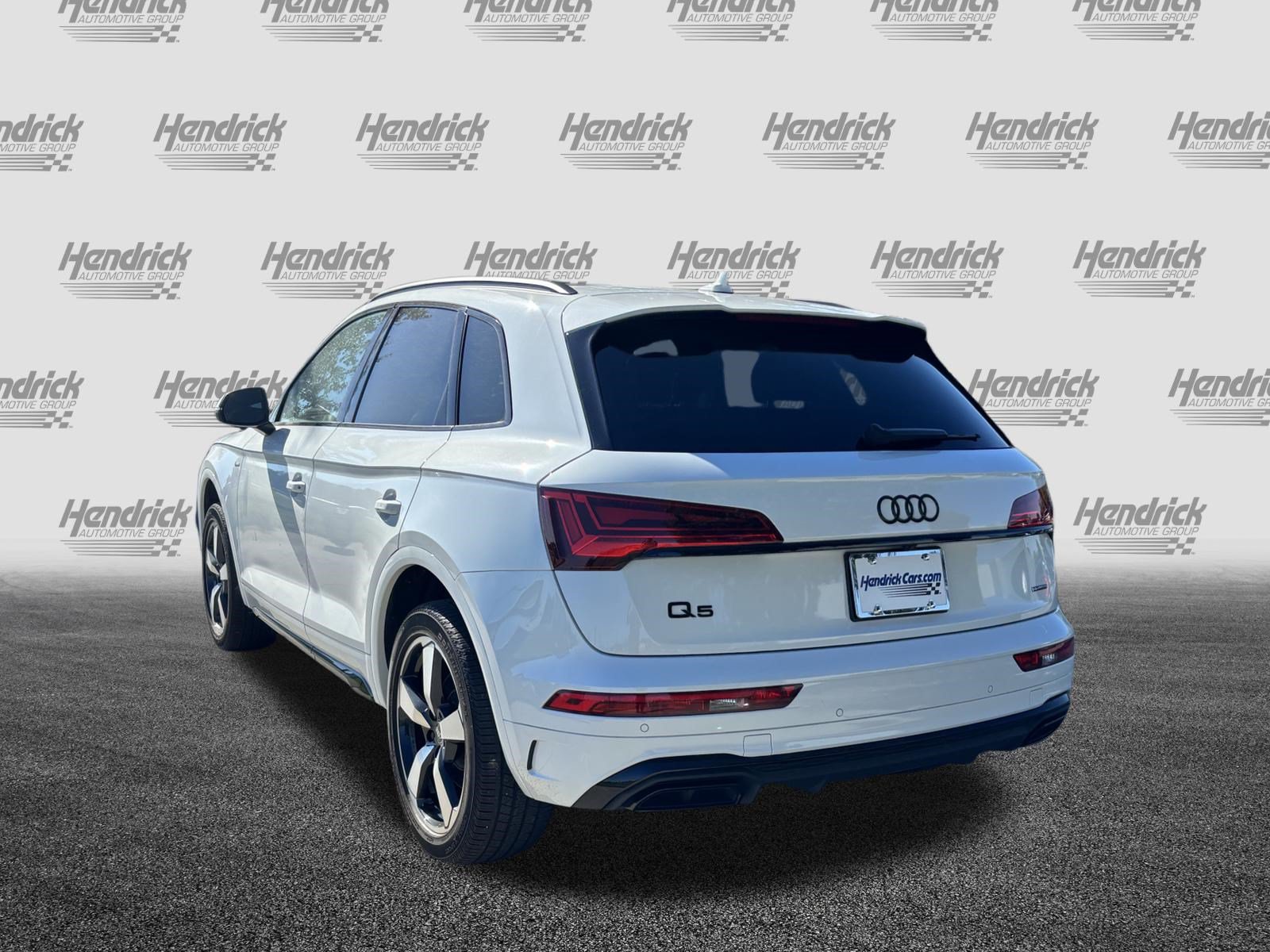 Used 2023 Audi Q5 2.0T Premium Plus w/ Premium Plus Package AWD/4WD image 9
