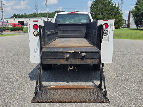 Used 2017 Ford F350 XL w/ Power Equipment Group AWD/4WD image 15