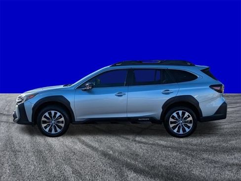 Used 2023 Subaru Outback Limited AWD/4WD image 6