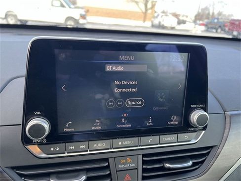 Used 2023 Nissan Altima 2.5 SV image 12