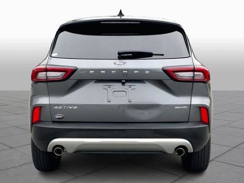 Certified 2025 Ford Escape Active w/ Cold Weather Package image 5