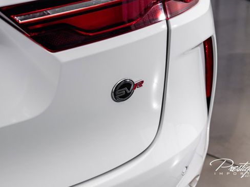 Used 2024 Jaguar F-PACE SVR image 14