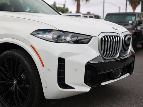 Used 2024 BMW X5 sDrive40i w/ M Sport Package RWD image 7