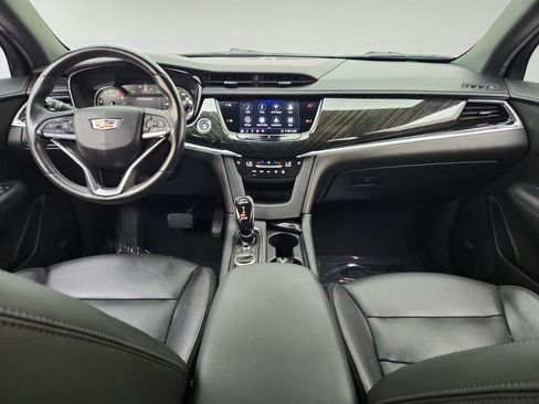 Used 2020 Cadillac XT6 Premium Luxury w/ LPO, Floor Liner Package FWD image 24