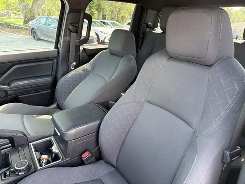 Used 2024 Toyota Tacoma SR AWD/4WD image 10