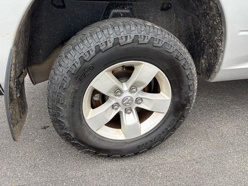 Used 2018 RAM 1500 ST w/ SXT Appearance Group image 18