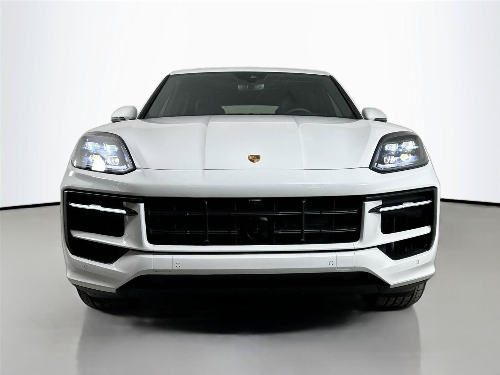 Certified 2026 Porsche Cayenne Coupe AWD/4WD image 10