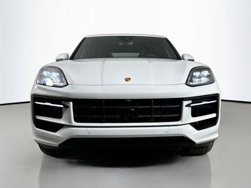 Certified 2026 Porsche Cayenne Coupe AWD/4WD image 10
