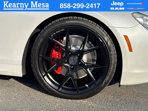 Used 2013 BMW 640i Convertible image 7