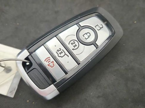 Used 2021 Ford Escape SE w/ Convenience Package image 21