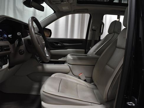 Used 2023 GMC Yukon XL Denali w/ Max Trailering Package image 7