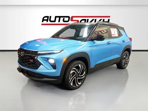 Used 2025 Chevrolet TrailBlazer RS w/ Convenience Package image 3