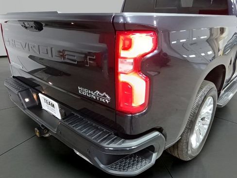 Used 2023 Chevrolet Silverado 1500 High Country w/ High Country Premium Package AWD/4WD image 29