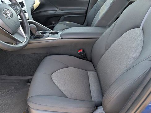 Used 2023 Toyota Camry LE image 9