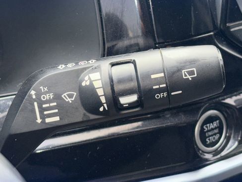 Certified 2024 Nissan Pathfinder SV FWD image 10