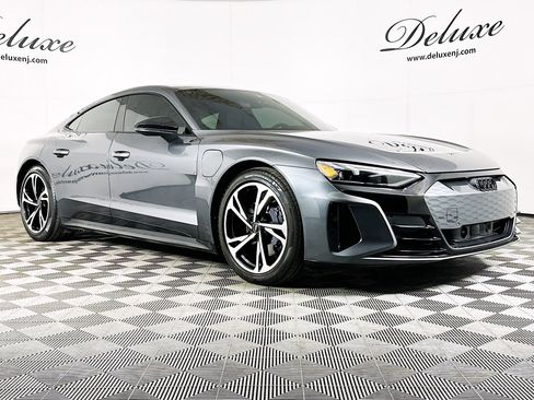 Used 2024 Audi e-tron GT Premium Plus image 1