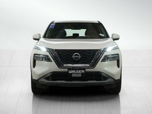 Used 2023 Nissan Rogue SV image 8