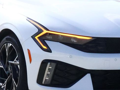 Used 2025 Kia K5 GT-Line w/ GT-Line Premium Package image 7