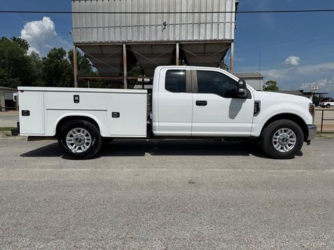 Used 2019 Ford F250 XL w/ STX Appearance Package RWD image 7