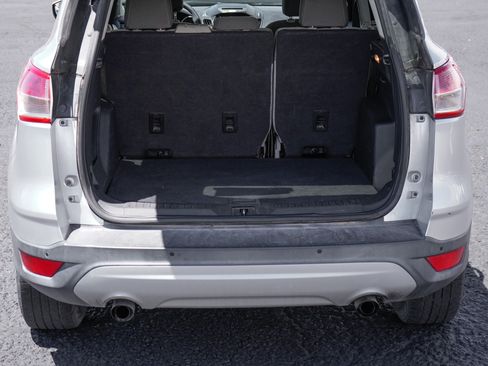 Used 2016 Ford Escape SE w/ Equipment Group 201A FWD image 13