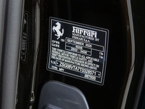 Used 2026 Ferrari Purosangue AWD/4WD image 32