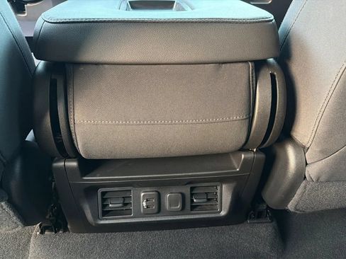 Used 2020 Chevrolet Silverado 1500 LT w/ All-Star Edition AWD/4WD image 30