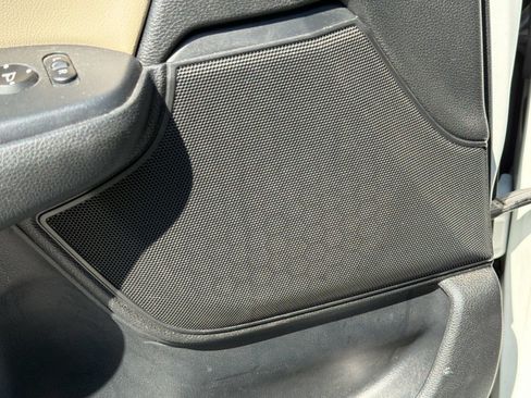 Used 2018 Honda CR-V Touring image 27
